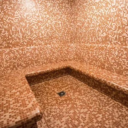 Lägenhetshotell Orbilux 3*